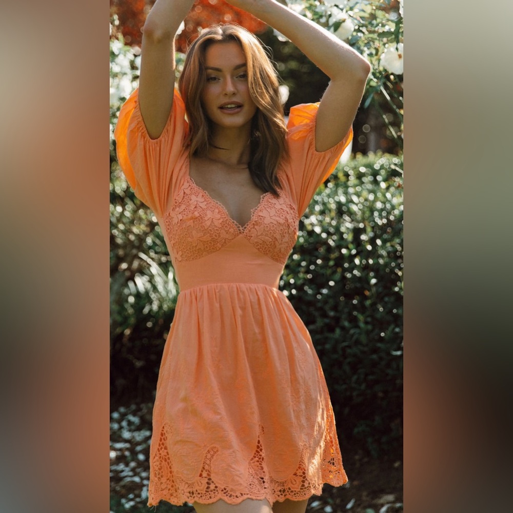 SELFIE LESLIE NWT LOVERS LANE LACE TRIM PUFF SLEEVE DRESS - Picture 5 of 10
